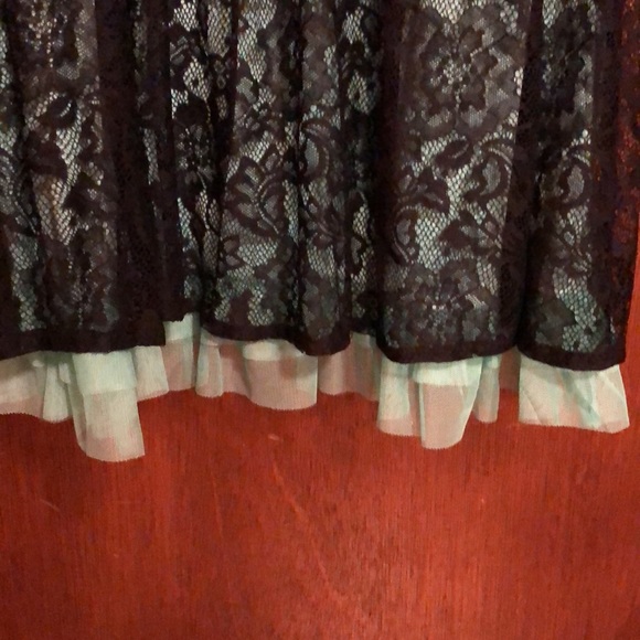 Turquoise & black lace overlay juniors xl dress. - Picture 3 of 10